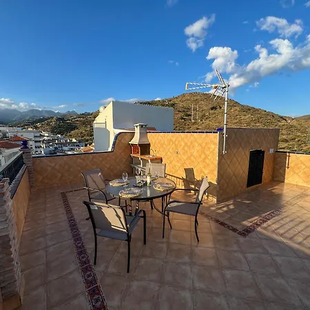 Casa En Torrox, Espana *